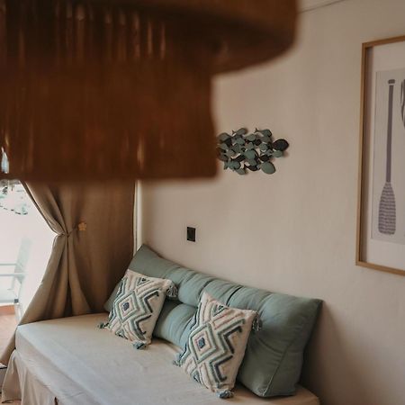 Apartamentos Ses Veles Cala Llonga  Eksteriør bilde