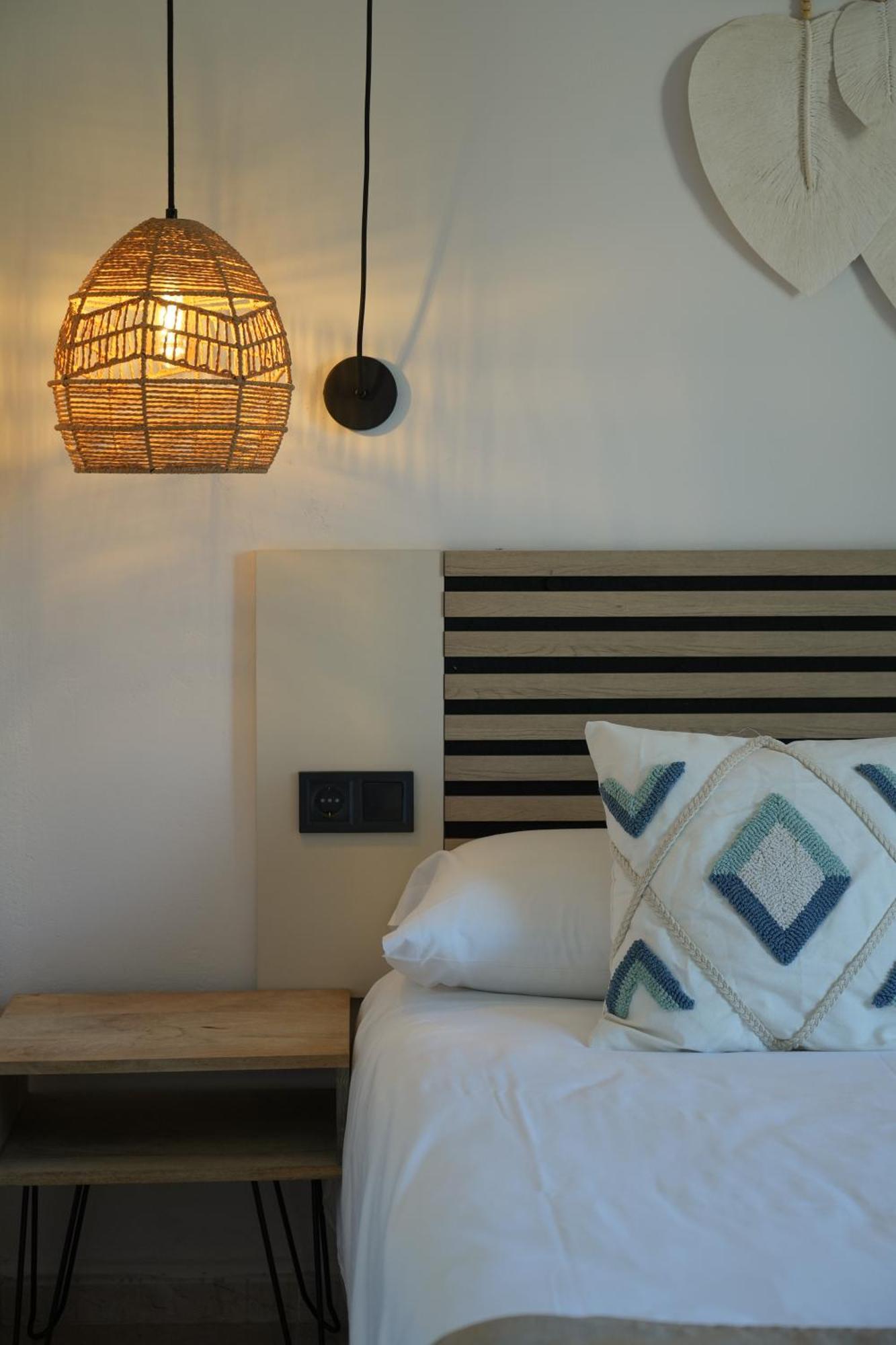 Apartamentos Ses Veles Cala Llonga  Eksteriør bilde